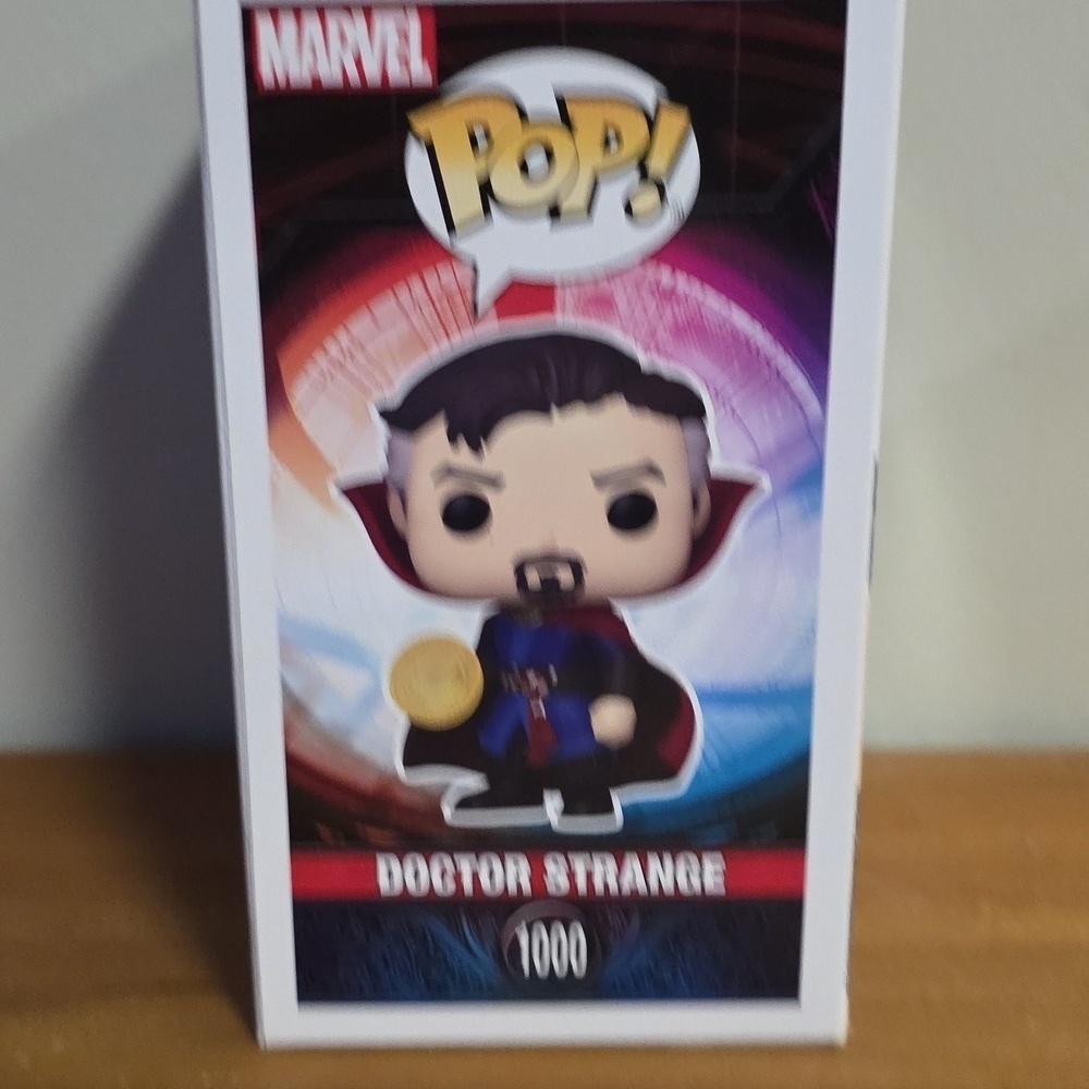 Funko Pop Doctor Strange Multiverse Figure - Red and Blue - Picture 2 of 6